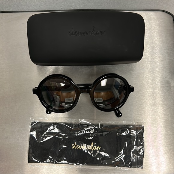 Steven Alan Rowe Sunglasses - NWOT - Picture 4 of 4